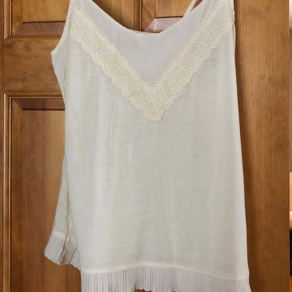 American Eagle Cream Lace Tank Top - Picture 2 of 6